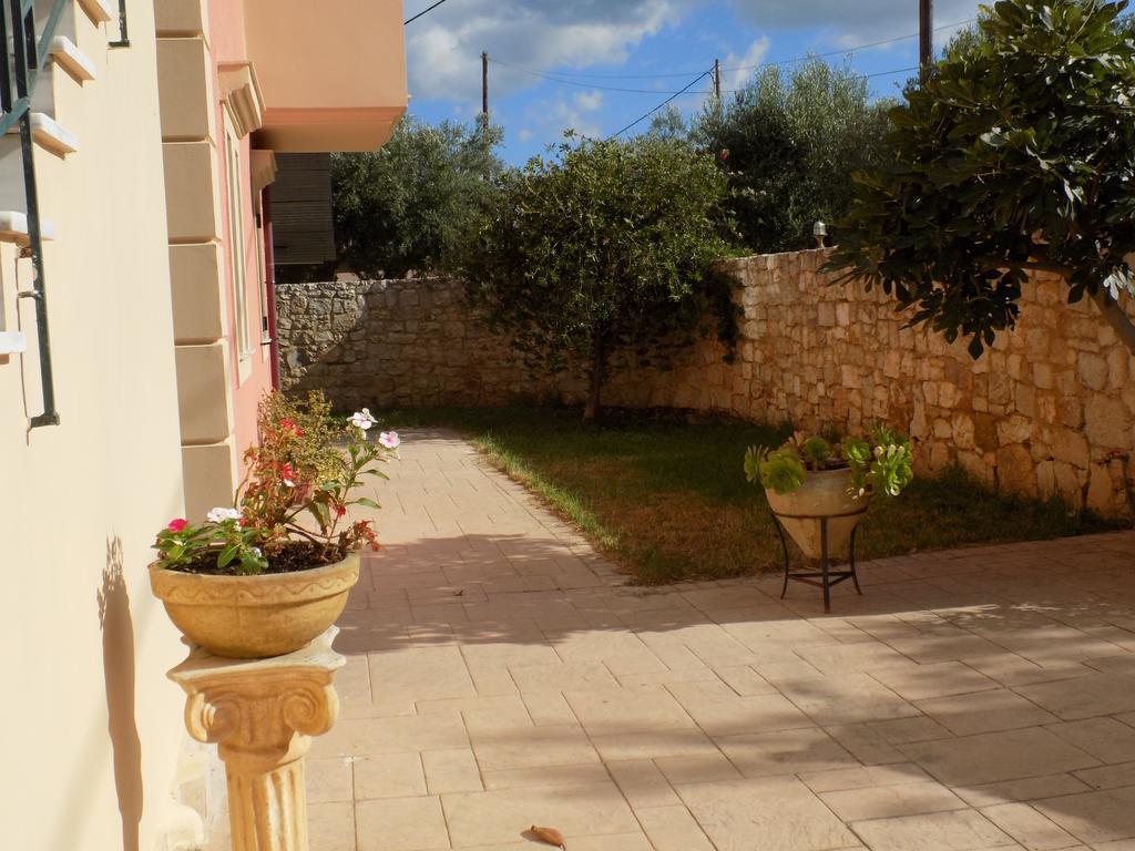 Kolona Apartments ليكسوري المظهر الخارجي الصورة