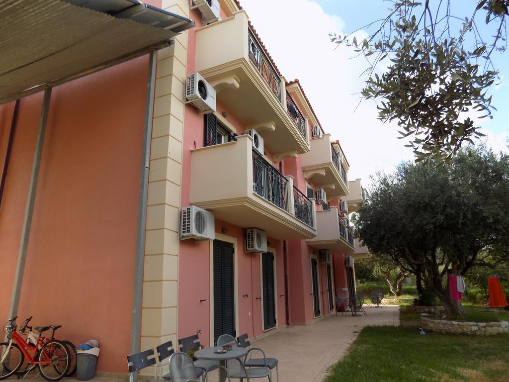 Kolona Apartments ليكسوري المظهر الخارجي الصورة